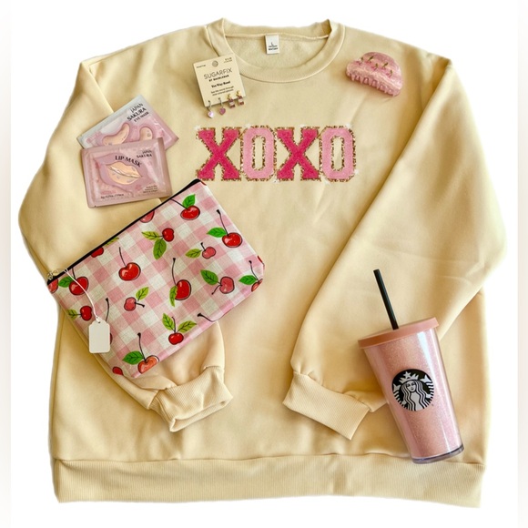 Bauble Bar earrings XOXO sweatshirt bundle includes Starbucks tumbler bag & more - Picture 1 of 6
